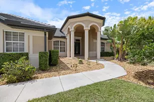 8312 Misty Lake Cir, Sarasota, FL 34241 - Photo 3