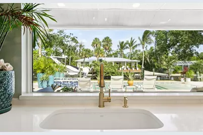 613 Buttonwood Drive, Longboat Key, FL 34228 - Photo 17