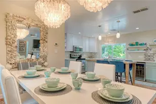 613 Buttonwood Dr, Longboat Key, FL 34228 - Photo 11