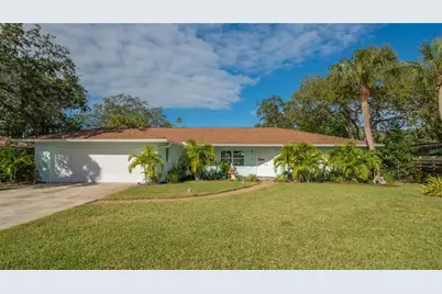 613 Buttonwood Drive, Longboat Key, FL 34228 - Photo 1