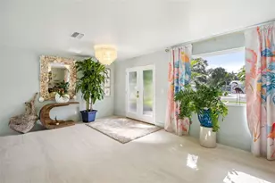 613 Buttonwood Dr, Longboat Key, FL 34228 - Photo 3