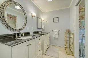 613 Buttonwood Dr, Longboat Key, FL 34228 - Photo 21