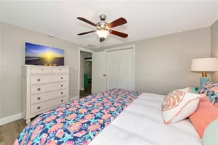 5948 Mirror Lake Rd, Sarasota, FL 34238 - Photo 15