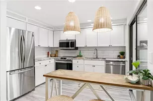 2383 Lakeside Mews, Sarasota, FL 34235 - Photo 9