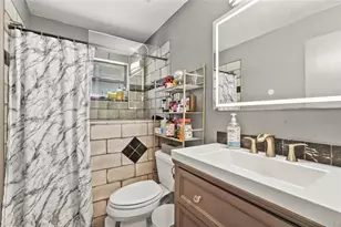 20 Idle Sands Dr, Venice, FL 34293 - Photo 9