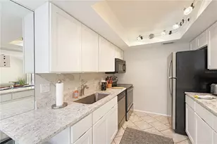 5903 W 43rd St W, Bradenton, FL 34210 - Photo 3