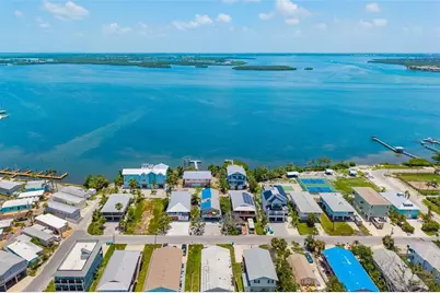 2513 Avenue B #B, Bradenton Beach, FL 34217 - Photo 31