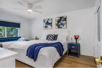 5600 Beach Way Drive #315, Sarasota, FL 34242 - Photo 15
