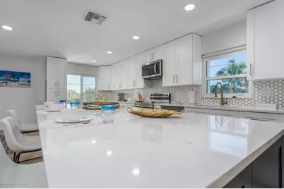 5600 Beach Way Drive #315, Sarasota, FL 34242 - Photo 7