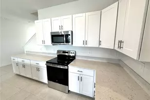 9232 Bonita Mar Dr, Parrish, FL 34219 - Photo 9