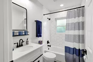 2141 Hyde Park St, Sarasota, FL 34239 - Photo 23