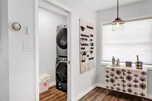 2141 Hyde Park St, Sarasota, FL 34239 - Photo 25