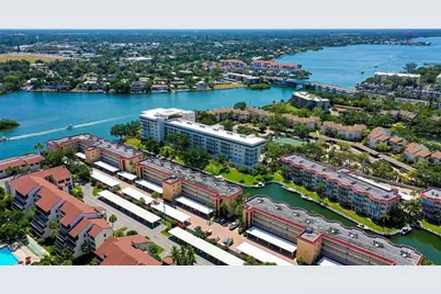 1300 N Portofino Drive #103, Sarasota, FL 34242 - Photo 19