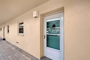 1300 N Portofino Dr, Sarasota, FL 34242 - Photo 3