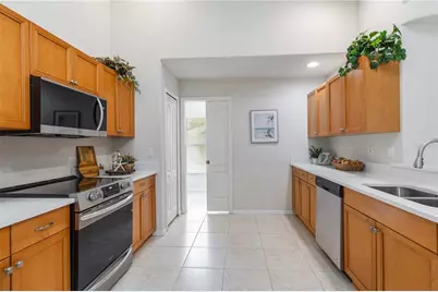 4845 Post Pointe Drive, Sarasota, FL 34233 - Photo 9