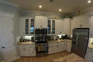 6619 35th Ct E, Sarasota, FL 34243 - Photo 23