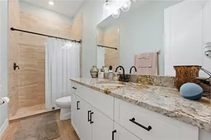 6619 35th Ct E, Sarasota, FL 34243 - Photo 37