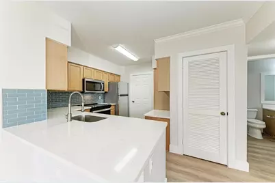 3005 Chianti Court #103, Sarasota, FL 34237 - Photo 9