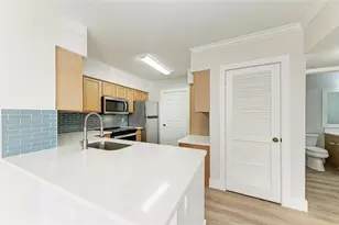 3005 Chianti Ct, Sarasota, FL 34237 - Photo 9