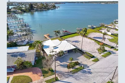 15305 Harbor Drive, Madeira Beach, FL 33708 - Photo 3