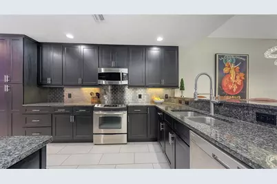 1921 Monte Carlo Drive #302, Sarasota, FL 34231 - Photo 11