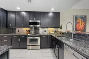 1921 Monte Carlo Dr, Sarasota, FL 34231 - Photo 11