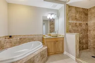 1921 Monte Carlo Dr, Sarasota, FL 34231 - Photo 19