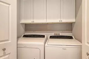 1921 Monte Carlo Dr, Sarasota, FL 34231 - Photo 23