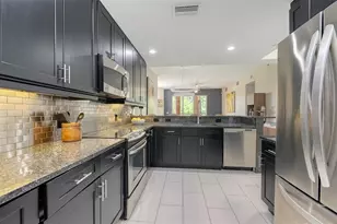 1921 Monte Carlo Dr, Sarasota, FL 34231 - Photo 13