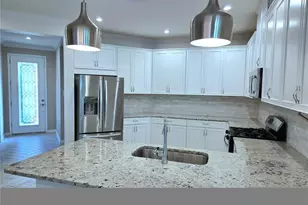 5540 Summit Gln, Bradenton, FL 34203 - Photo 9