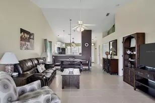 7508 Preserves Ct, Sarasota, FL 34243 - Photo 3