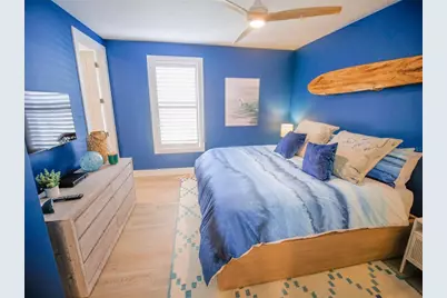 111 6th Street N, Bradenton Beach, FL 34217 - Photo 27