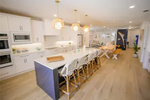 111 6th St N, Bradenton Beach, FL 34217 - Photo 9