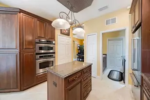 7615 Charleston St, Bradenton, FL 34201 - Photo 11