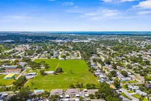 2915 29th Ave W, Bradenton, FL 34205 - Photo 9