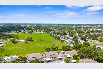 2915 29th Avenue W, Bradenton, FL 34205 - Photo 3