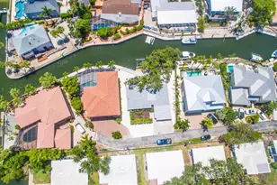 1240 Solitude Ln, Sarasota, FL 34242 - Photo 5