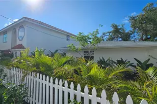 1240 Solitude Ln, Sarasota, FL 34242 - Photo 73