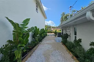 1240 Solitude Ln, Sarasota, FL 34242 - Photo 77