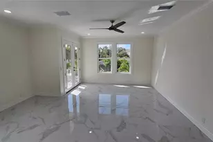 1240 Solitude Ln, Sarasota, FL 34242 - Photo 17