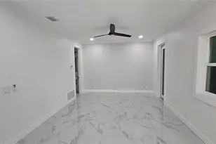 1240 Solitude Ln, Sarasota, FL 34242 - Photo 21