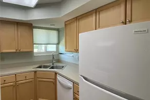 3032 Heron Lake Ct, Venice, FL 34293 - Photo 7