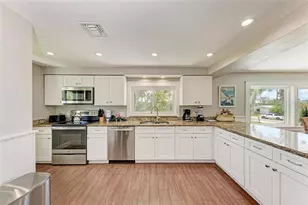 733 Holly Rd, Anna Maria, FL 34216 - Photo 29