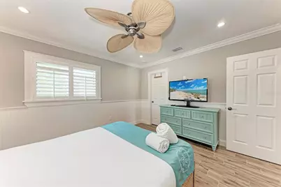 733 Holly Road, Anna Maria, FL 34216 - Photo 11