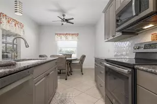 7750 Ridgelake Cir, Bradenton, FL 34203 - Photo 27