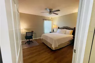 8815 Manor Loop, Lakewood Ranch, FL 34202 - Photo 11