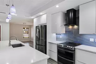 3525 Riviera Dr, Sarasota, FL 34232 - Photo 9