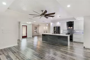 3525 Riviera Dr, Sarasota, FL 34232 - Photo 5