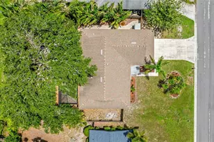 3525 Riviera Dr, Sarasota, FL 34232 - Photo 27