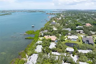 1347 Landings Dr, Sarasota, FL 34231 - Photo 67